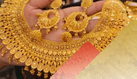 How Does the Demand for Physical Gold Impact its Price? 